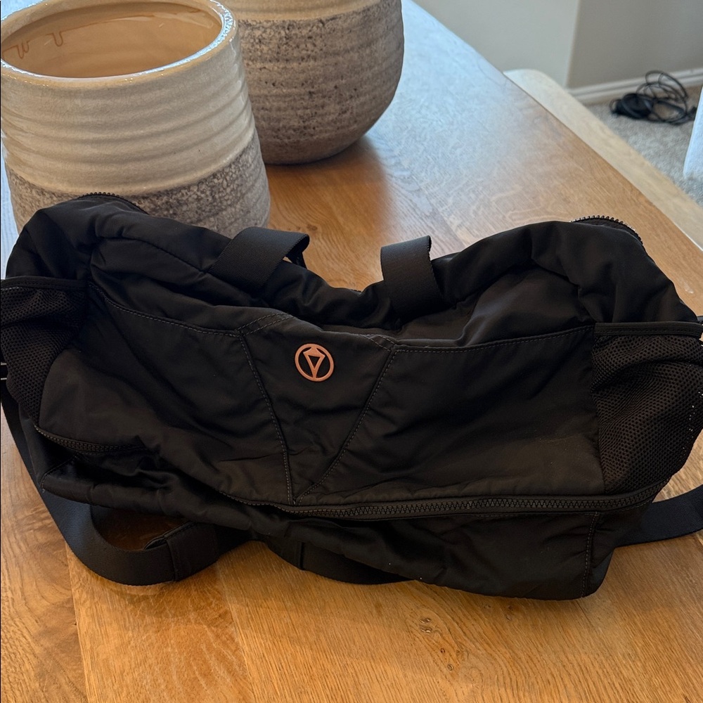 IVIVVA Black Kids Duffel Bag